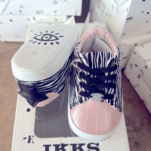 IKKS baby shoes new in box